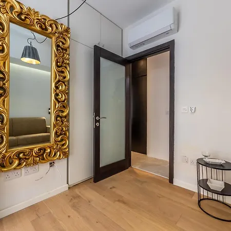 Traditional 2Br Stylish Townhouse With Maltese Balcony - Close To Triton Fountain Valletta, Sliema & Saint Julians Exterior photo
