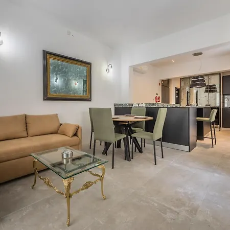 Traditional 2Br Stylish Townhouse With Maltese Balcony - Close To Triton Fountain Valletta, Sliema & Saint Julians Exterior photo